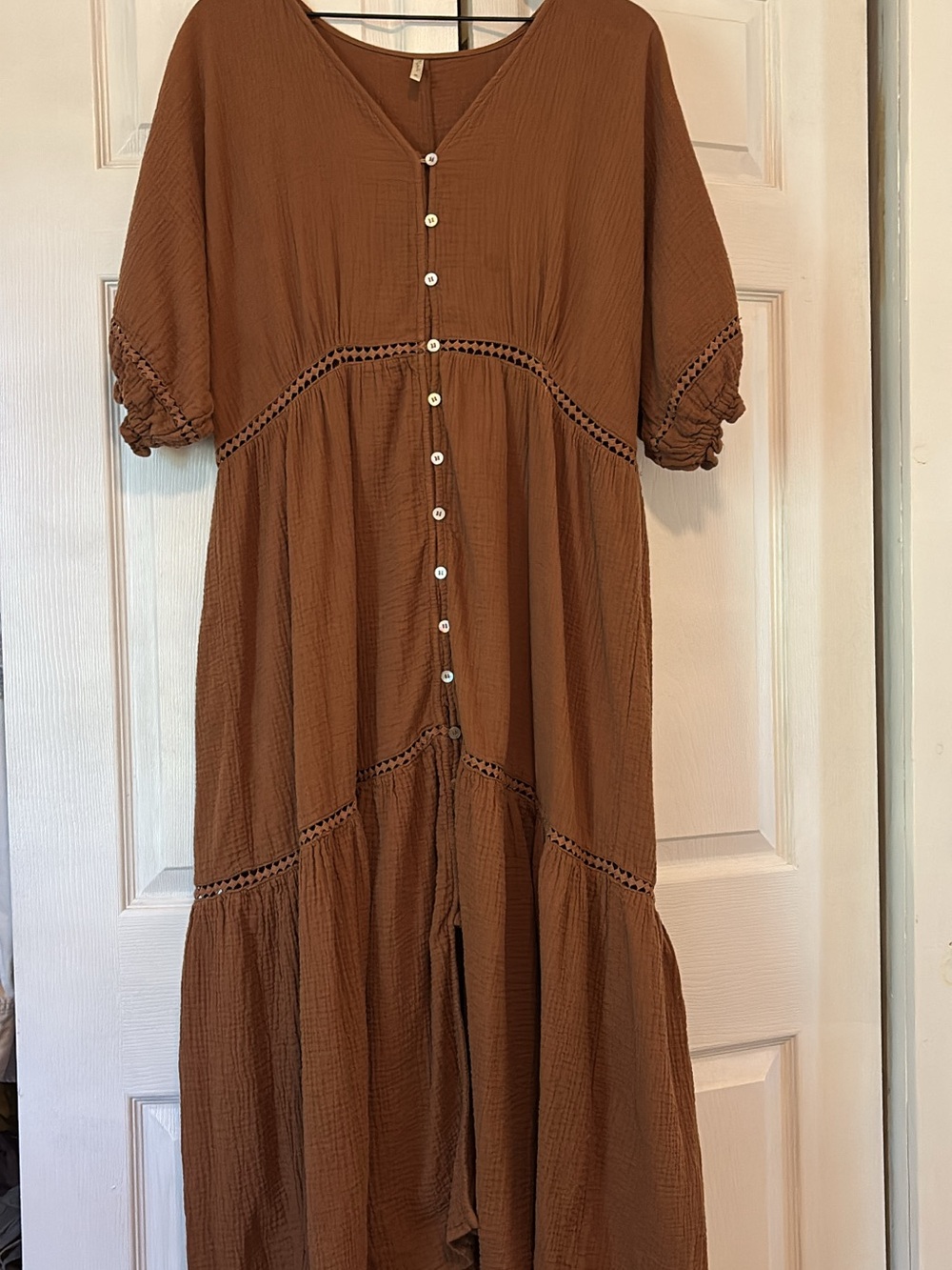 Relaxed Button-Front Maxi Dress in Brown